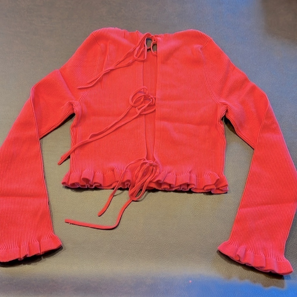 LUSH • Ruffle Tie Back - Picture 3 of 10